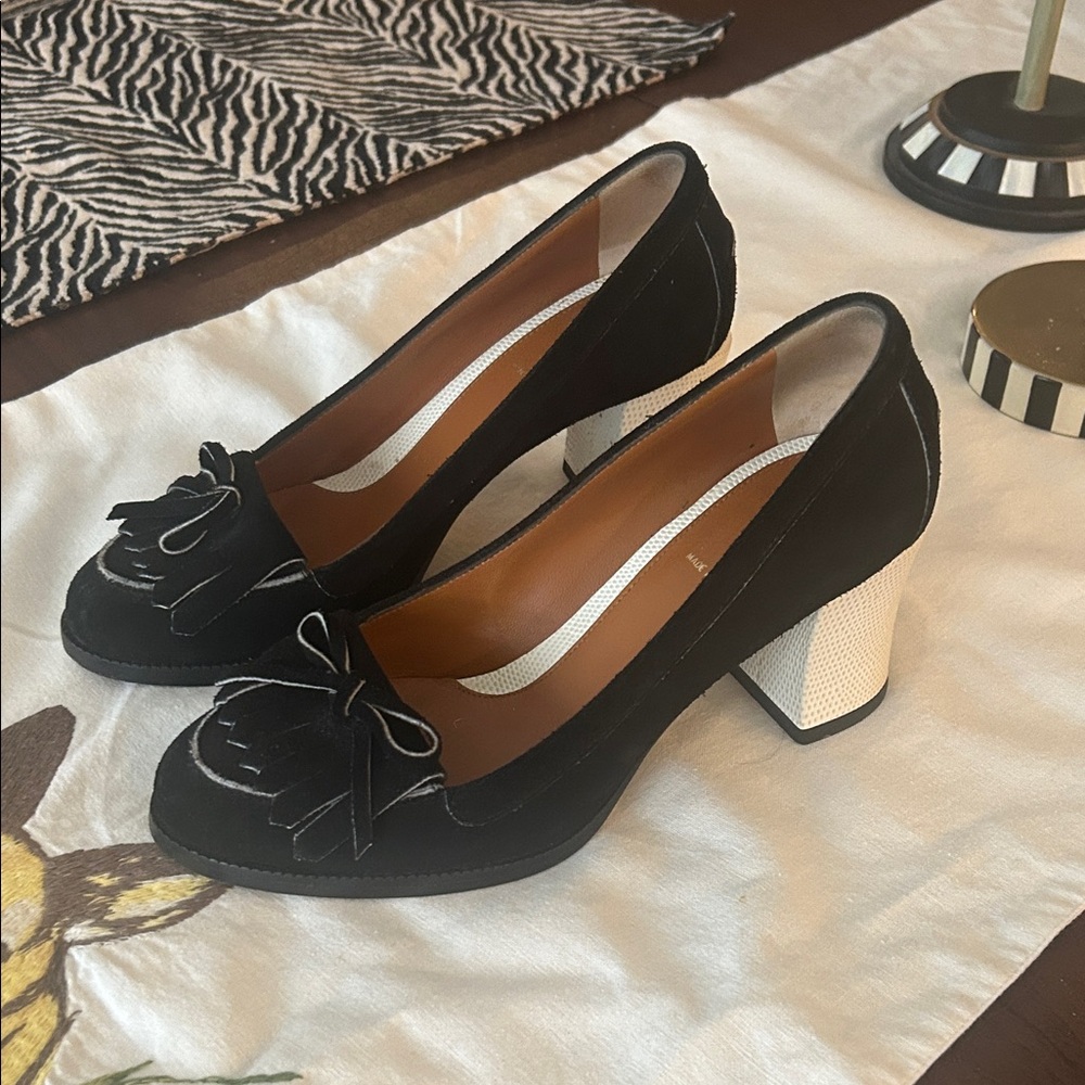 Fendi Black Suede Bow Block Heel Pumps with White Textured Heel 38